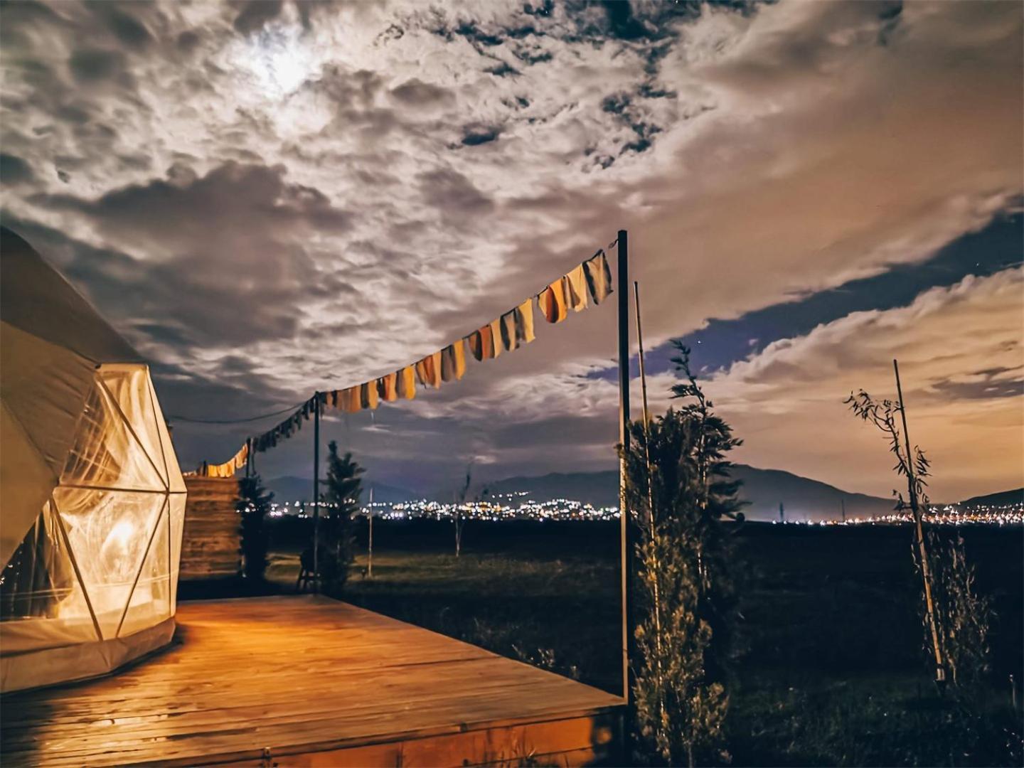 Jewelberry Glamping Hotel Tbilisi Mtsʼkhetʼa Szoba fotó